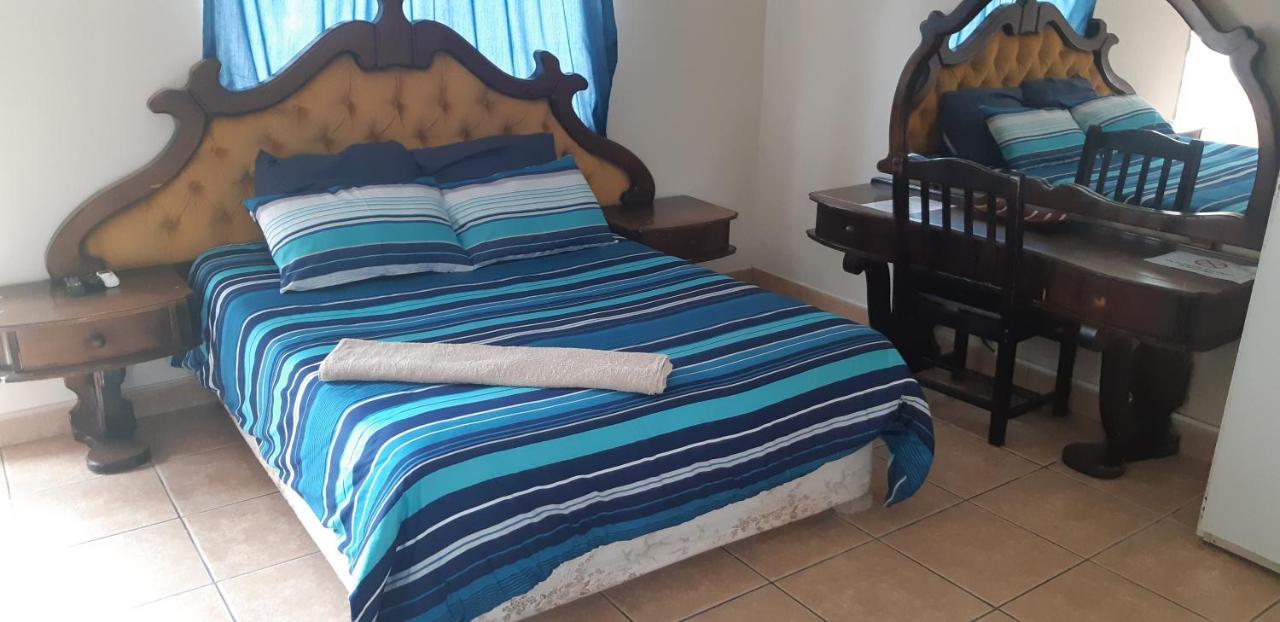 African Sky Guesthouse Windhoek Esterno foto